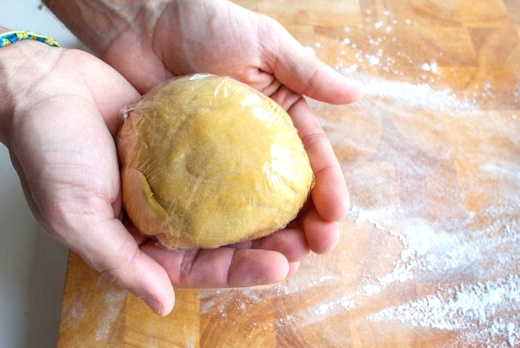 Tuorlo in raviolo preparazione