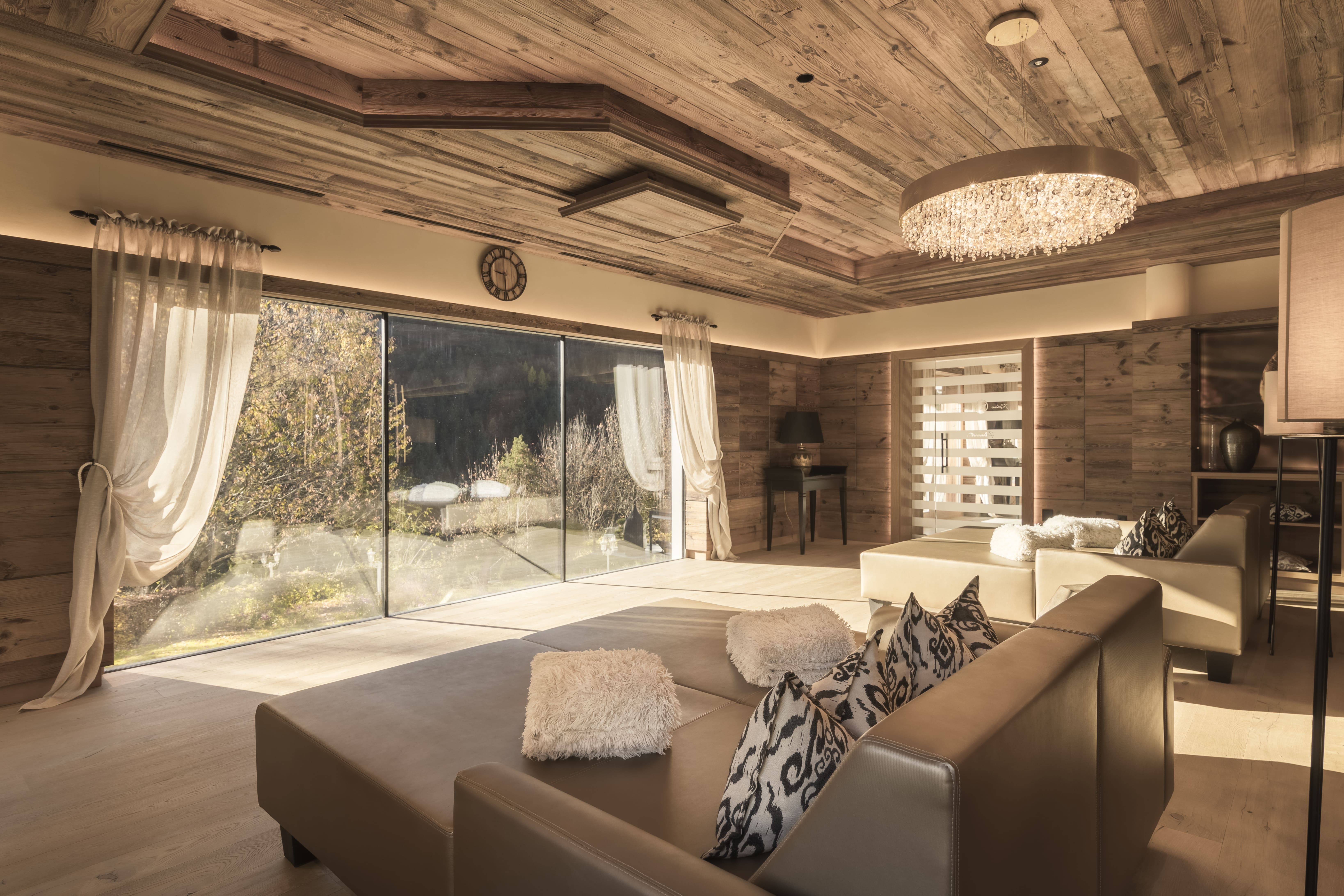 Hotel Engel Gourmet & Spa a Nova Levante tra spa panoramica e Dolomiti