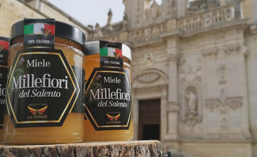 Il miele millefiori dell'Apicoltura La Fenice di Lecce