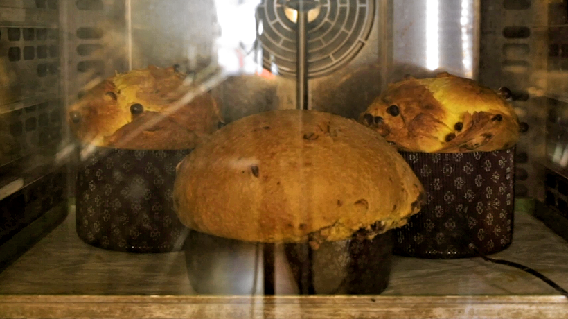 La cottura del panettone