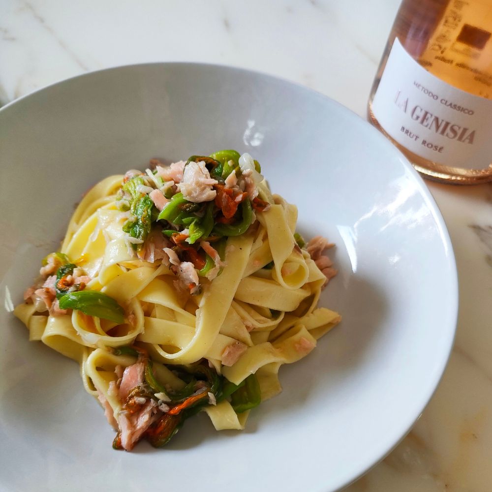 Tagliatelle trota e fiori