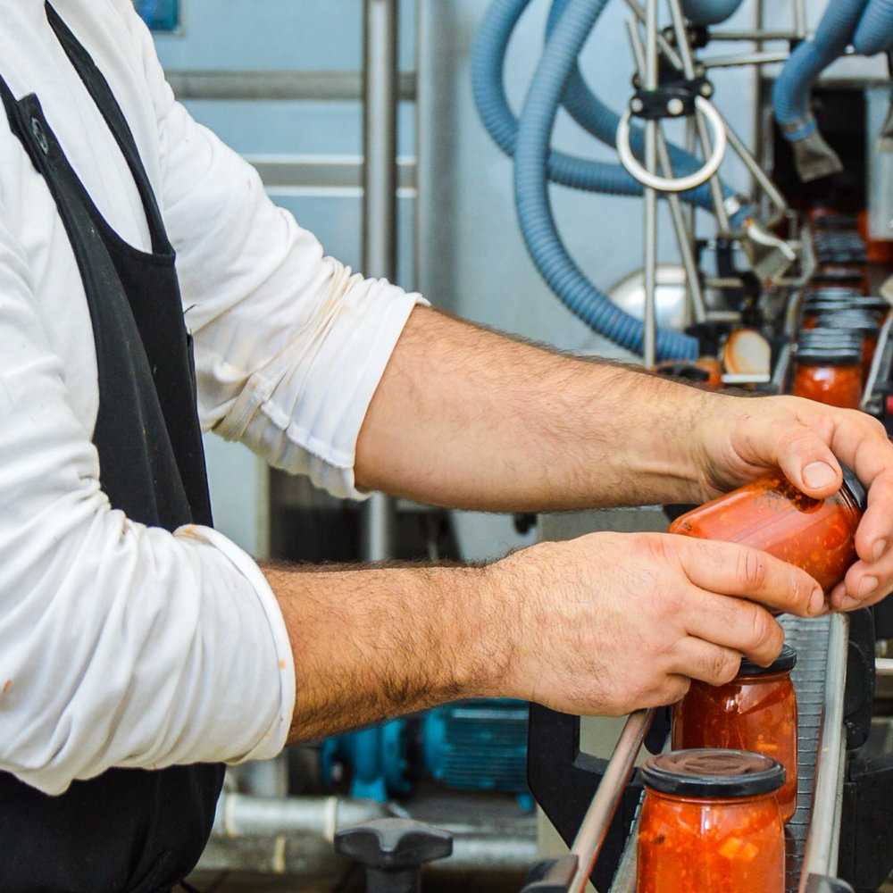 L'azienda Ursini produce olio e conserve a Fossacesia nel cuore dell'Abruzzo